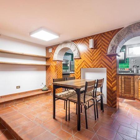 La Casa Davanti Al Mare Куарту-Сант'Элена Экстерьер фото