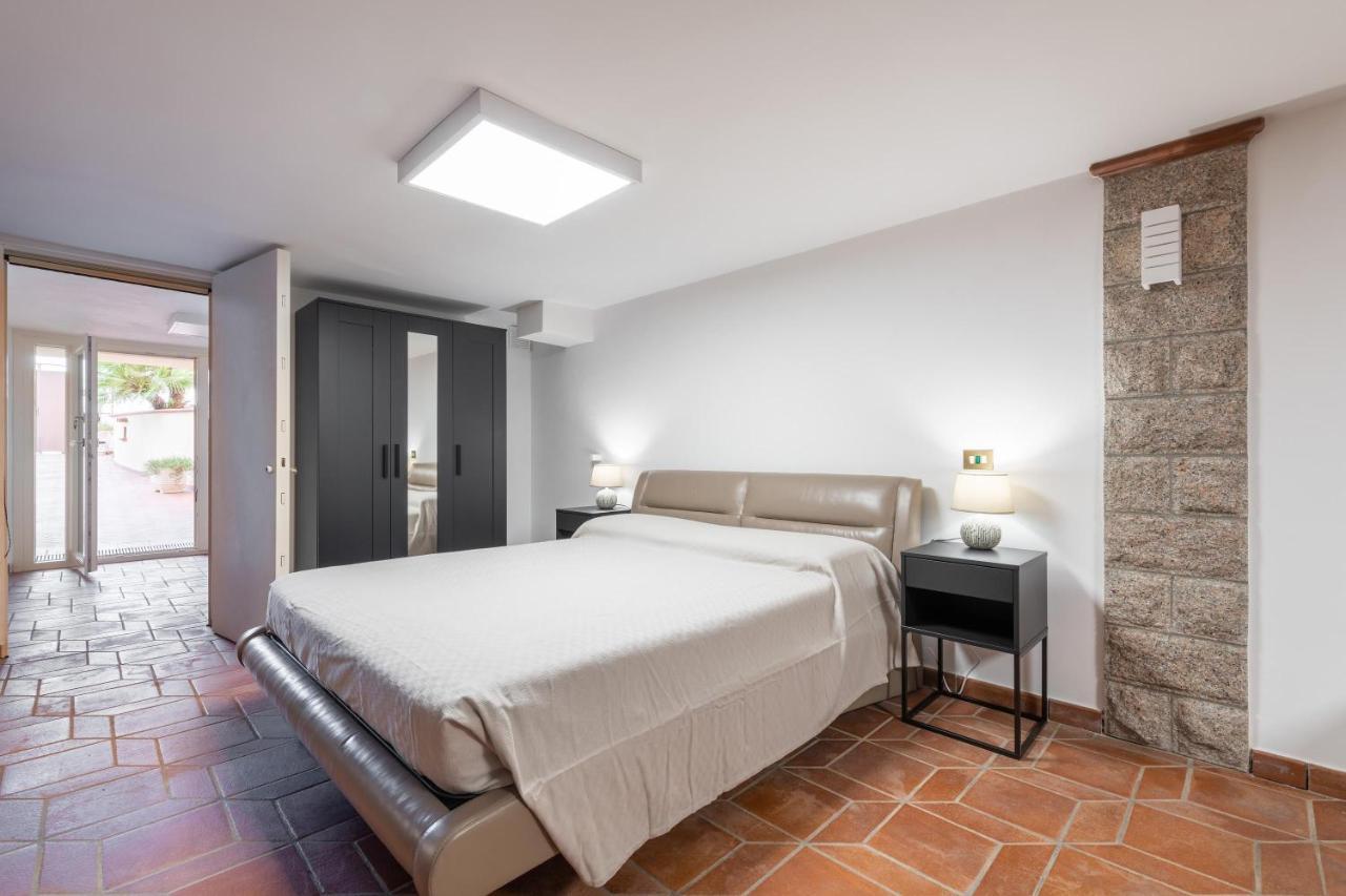 La Casa Davanti Al Mare Куарту-Сант'Элена Экстерьер фото