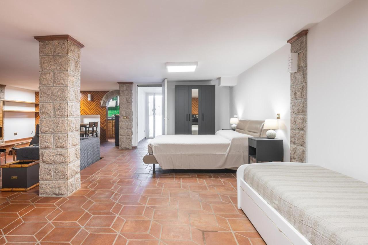La Casa Davanti Al Mare Куарту-Сант'Элена Экстерьер фото