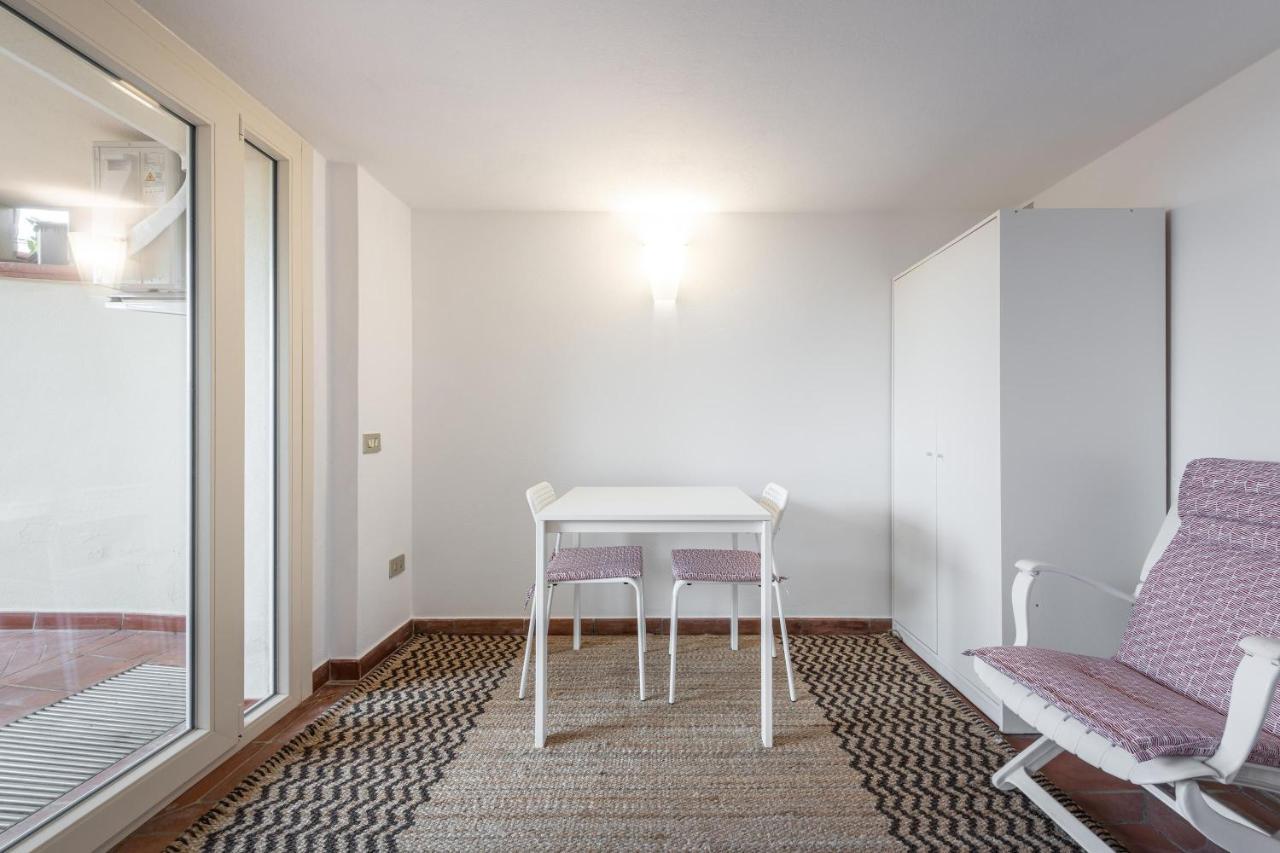 La Casa Davanti Al Mare Куарту-Сант'Элена Экстерьер фото